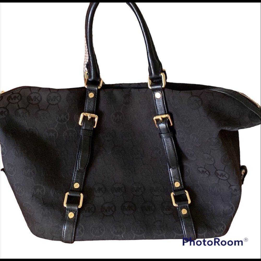 MICHAEL KORS Signature Black Monogram Large Handbag Purse Satchel Buckle…
